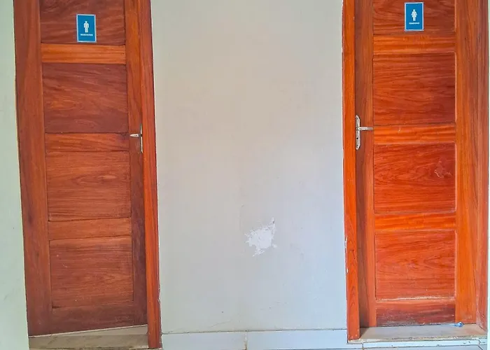 C&R Hostel Residencial Salvador